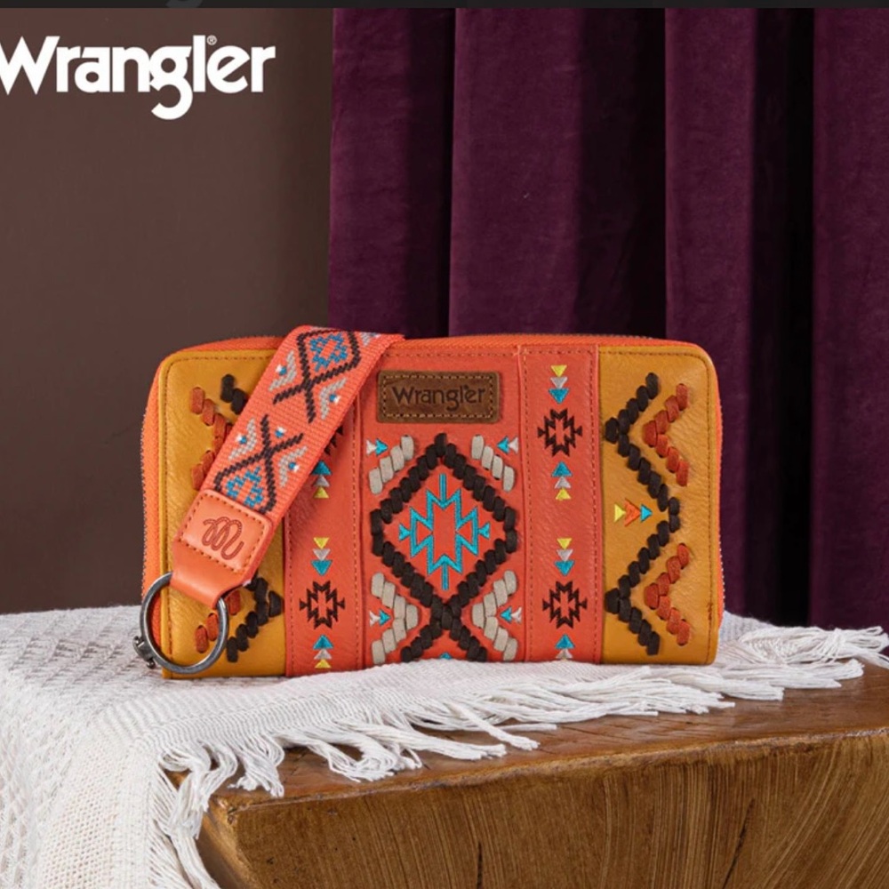 Wrangler Aztec Wallet-Wristlet 🌸Spring Sale